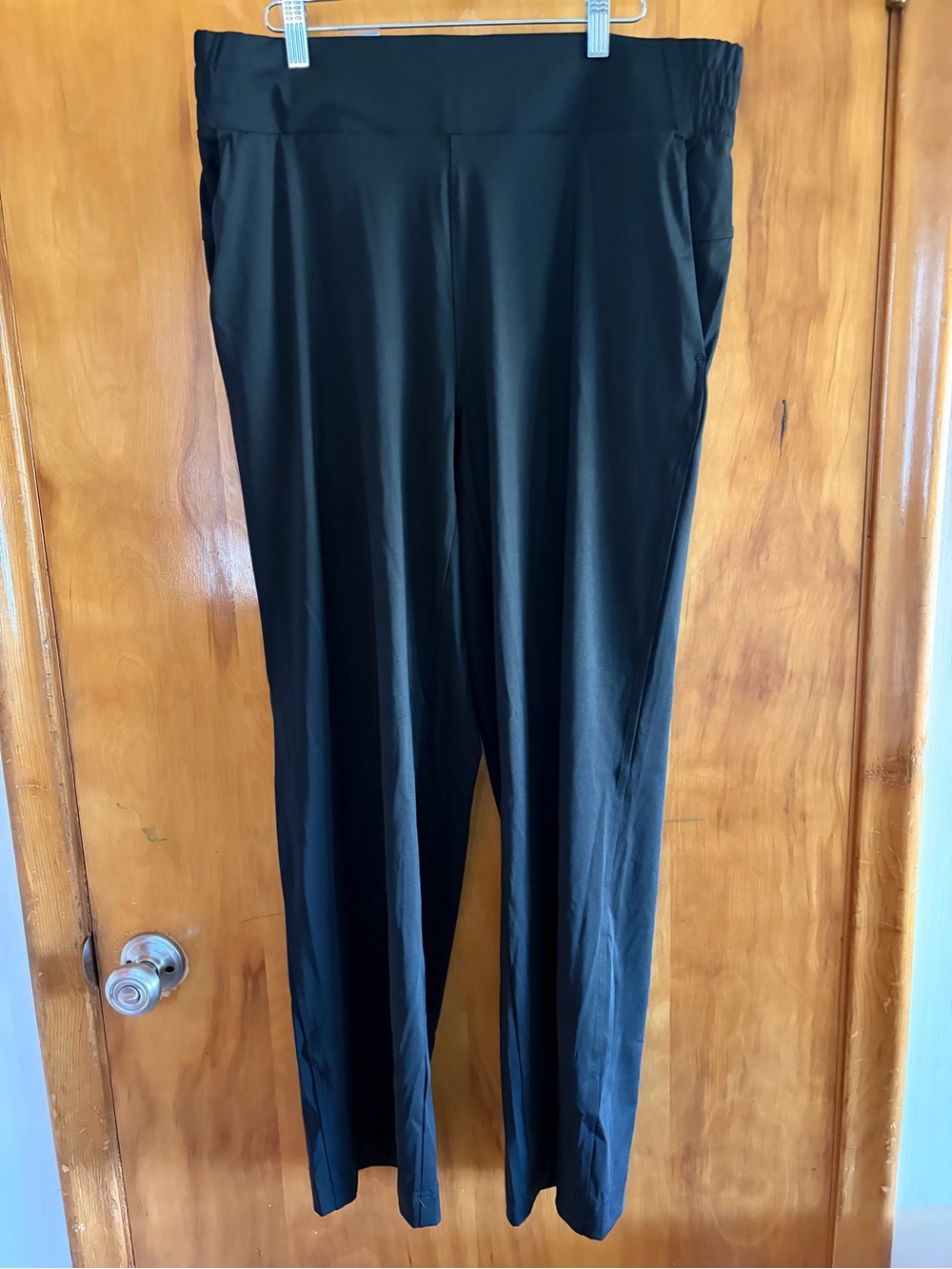 Black Wide-Leg Women's Pants - Sleek & Comfortable